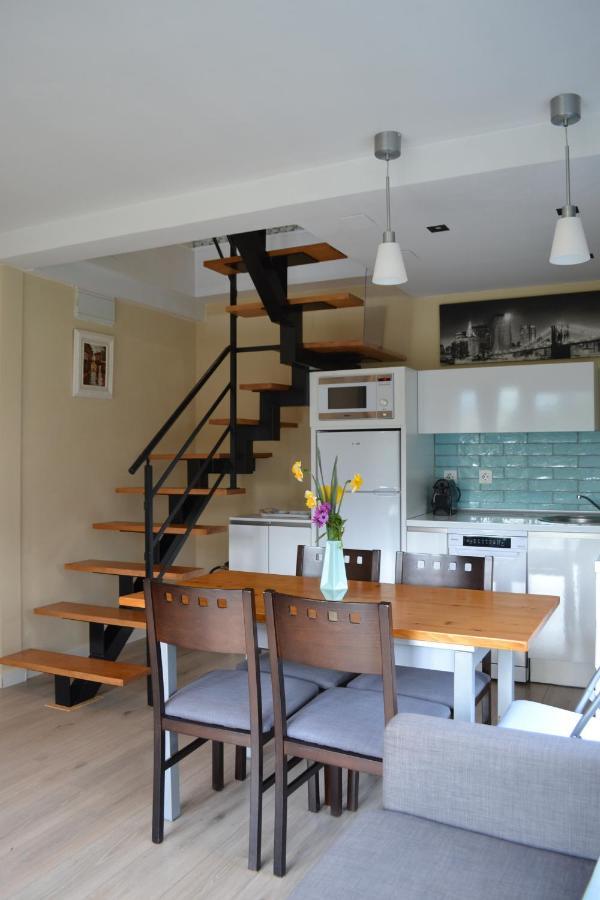 Apartamentos Puerta De Gijón Kültér fotó