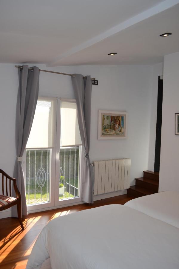 Apartamentos Puerta De Gijón Kültér fotó
