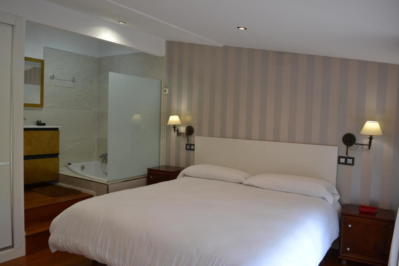 Apartamentos Puerta De Gijón Kültér fotó