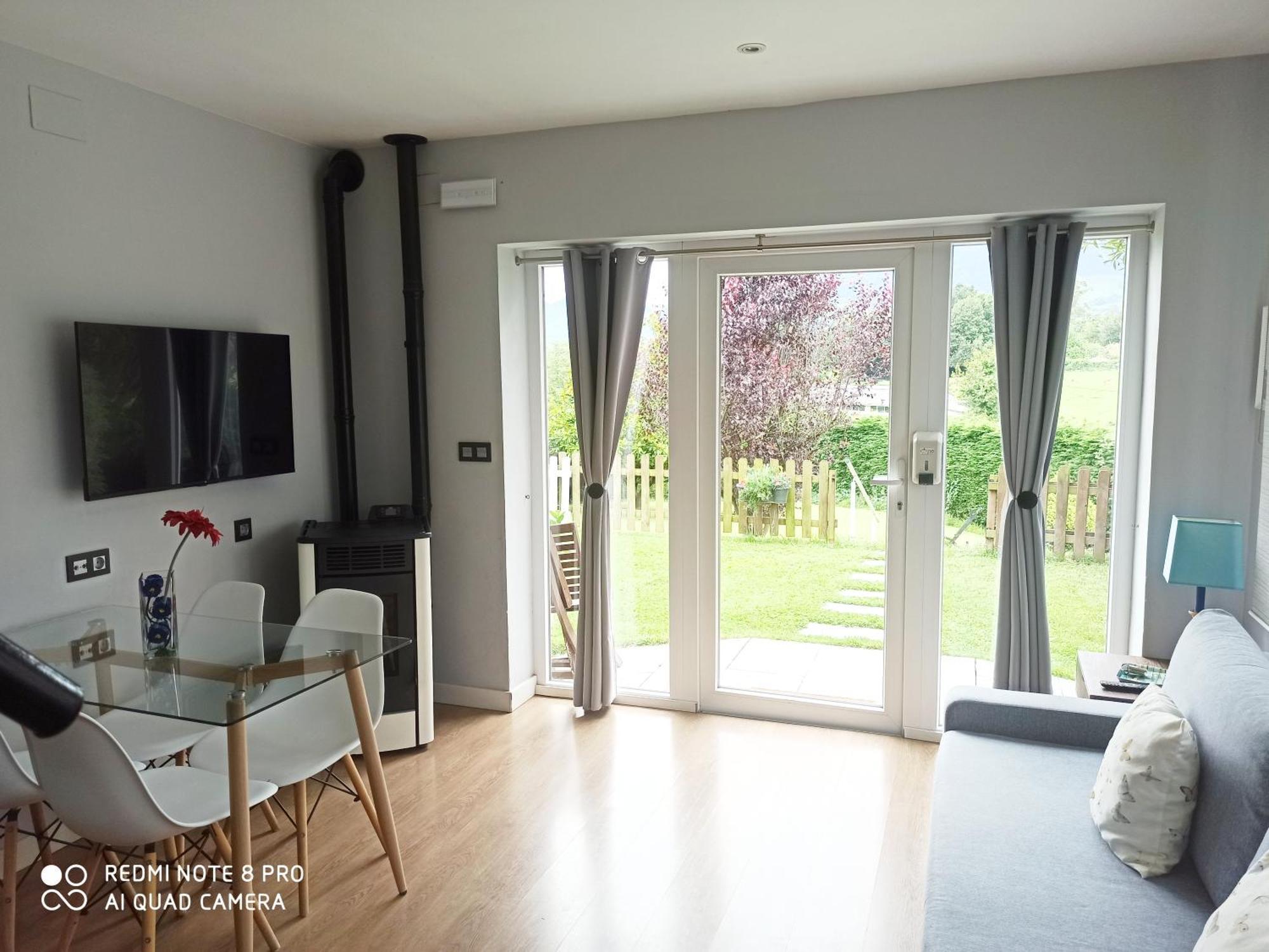 Apartamentos Puerta De Gijón Kültér fotó