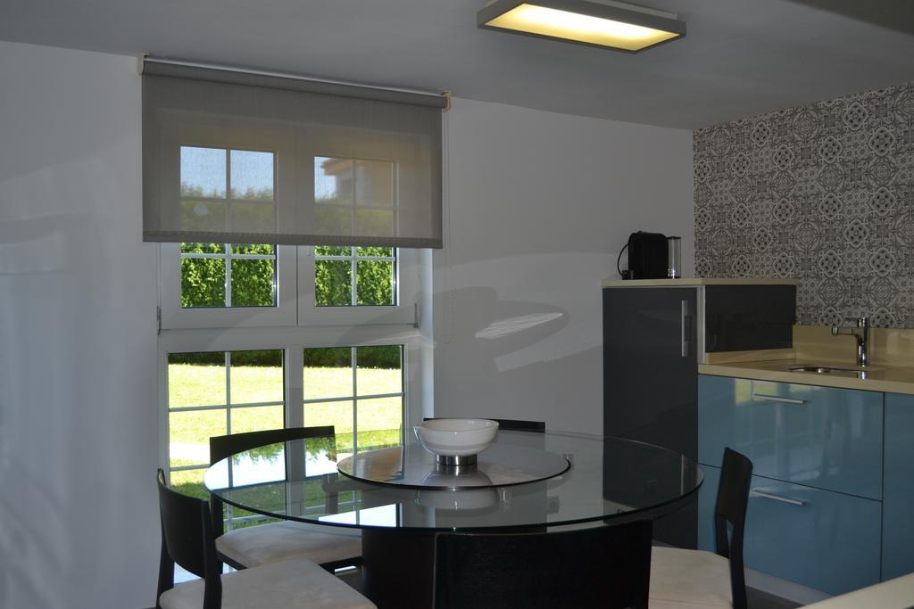 Apartamentos Puerta De Gijón Kültér fotó